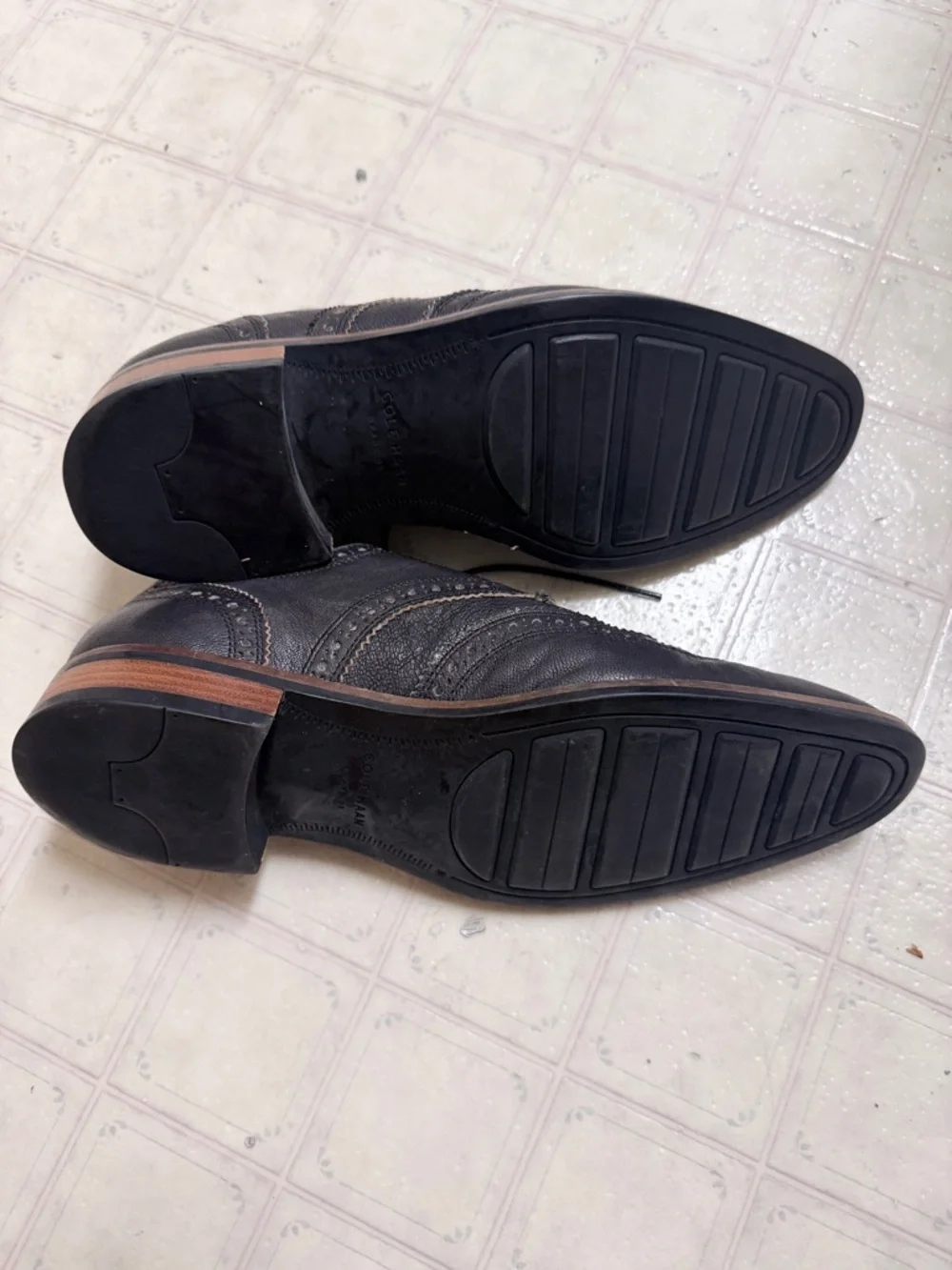 Cole Haan Men's Black Leather Wingtip Oxfords